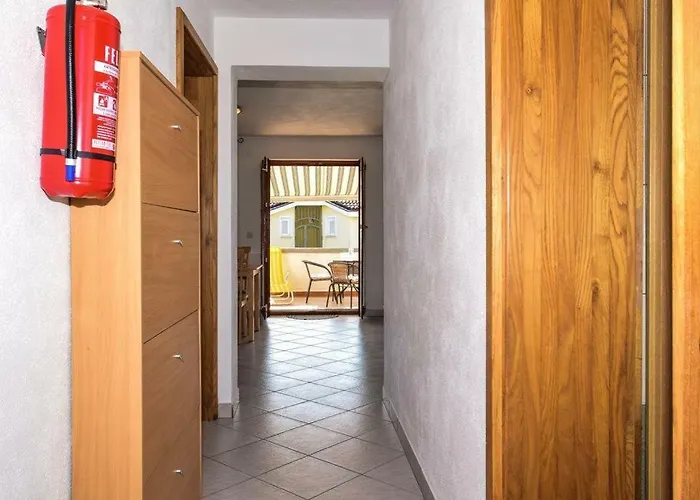 Apartment Drage 17392a